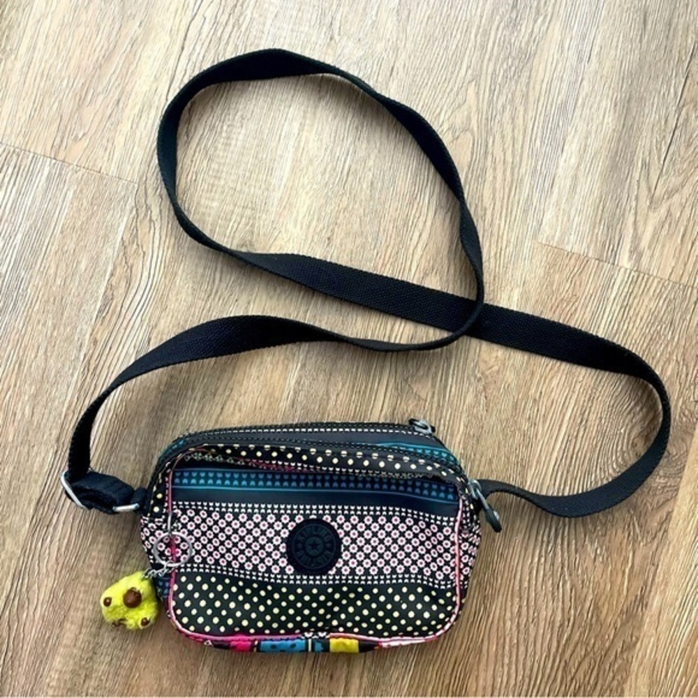 Kipling Reth Crossbody Printed Tapestry Patchwork Like Purse Adjustable Strap